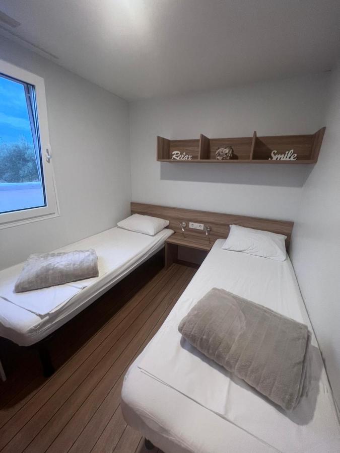 Mobile House F&L Villa Biograd Na Moru Eksteriør billede