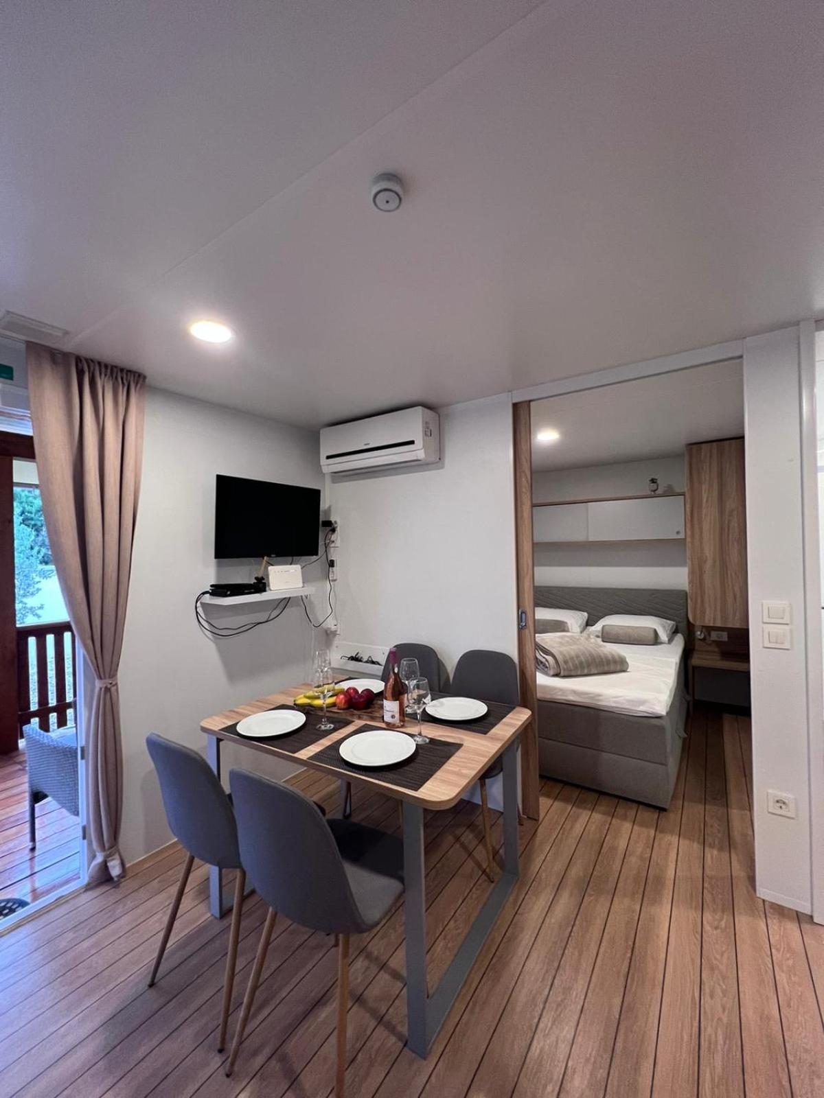 Mobile House F&L Villa Biograd Na Moru Eksteriør billede